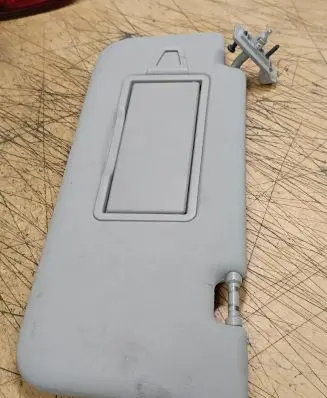 Mercedes-Benz ML W164 Sun visor clip/hook/bracket 