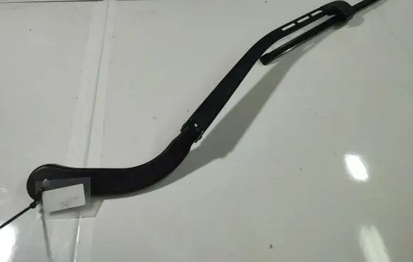 BMW 3 E90 E91 Front wiper blade arm 