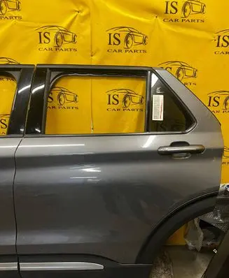 Ford Explorer VI Rear door 