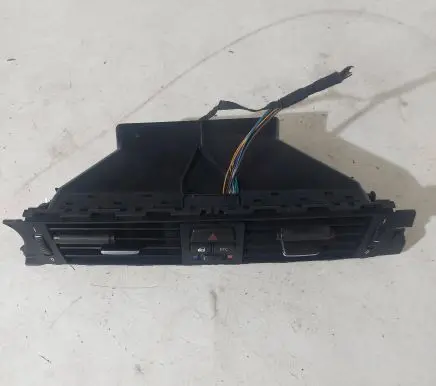 BMW 3 E90 E91 Dash center air vent grill 915117301