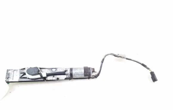 BMW 7 E38 Tailgate/trunk/boot lift motor 8352202