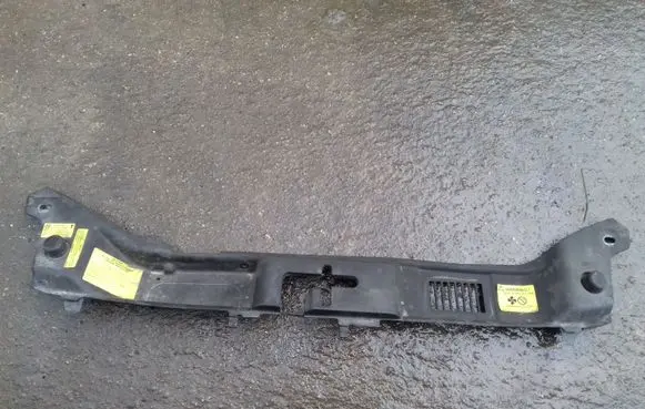 Volvo V50 Top upper radiator support slam panel 30683907