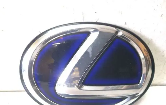 Lexus IS III XE30 Manufacturer badge logo/emblem 9097502114