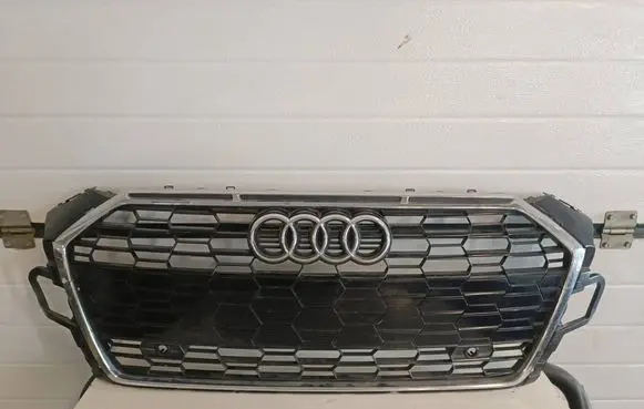 Audi A5 Front bumper upper radiator grill 8W6853651BE 8W6853651BG