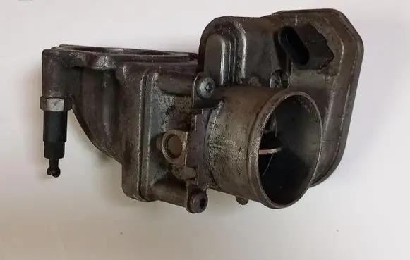Chrysler Voyager Throttle body valve 39002017F