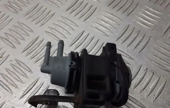 Renault Laguna III Turbo solenoid valve