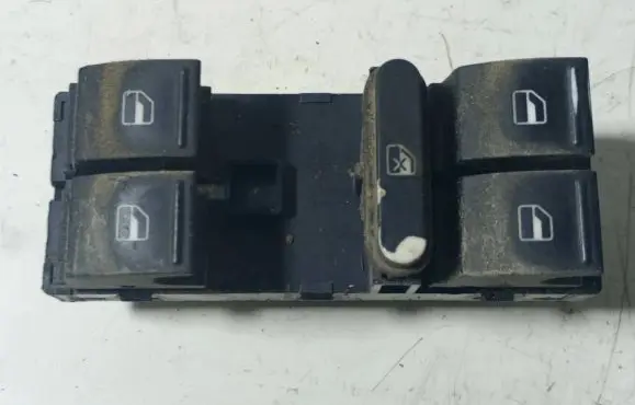 Skoda Octavia Mk2 (1Z) Electric window control switch 1Z0959858A 2135