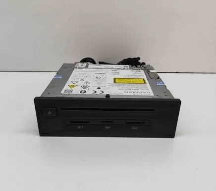 Audi RS3 GPS navigation control unit/module 8V1035035 8V1035035B