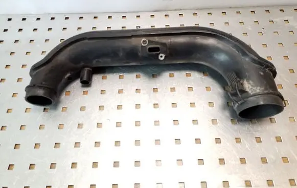 Ford Transit Air intake hose/pipe 6C119R504C