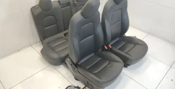 Tesla Model 3 Seat set 