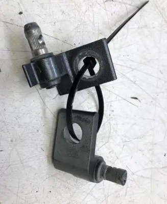 Rear door hinge set