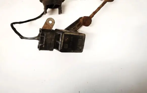 BMW 5 E39 Front height sensor lever 1093698