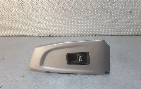 Honda Accord Electric window control switch 35780TL0E01M1