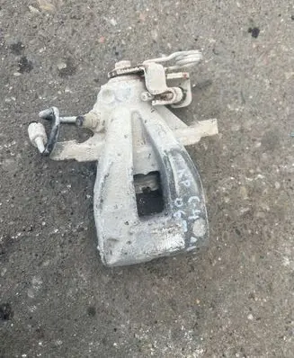 Citroen C4 I Front brake caliper