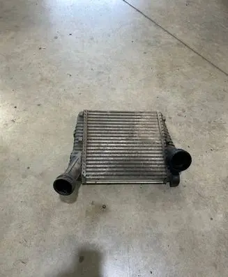 Audi Q7 4L Intercooler radiator 