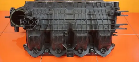 Volkswagen Golf VII Intake manifold 04E129711E 15MB3