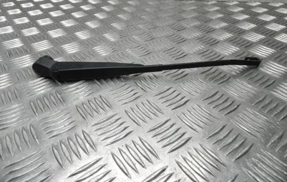 Toyota Prius (XW20) Rear wiper blade arm 6897 T2067