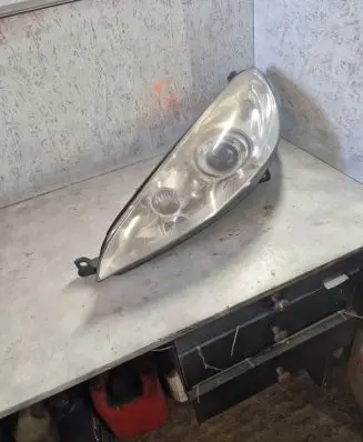 Peugeot 407 Headlight/headlamp 620880