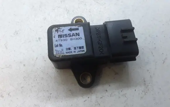Nissan X-Trail T30 Airbag deployment crash/impact sensor 479308H300