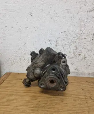 Audi A4 S4 B6 8E 8H Power steering pump