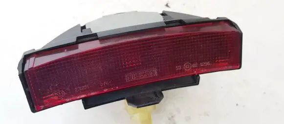 Nissan Primera Third/center stoplight 270275 e1021296