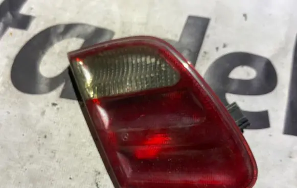 Mercedes-Benz E W210 Tailgate rear/tail lights a2108203764 2108203764
