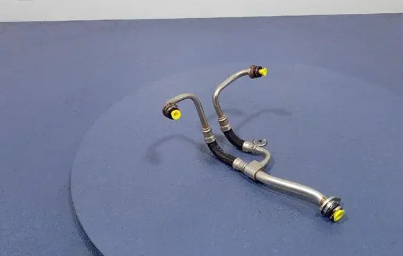Porsche Panamera (970) Turbo turbocharger oiling pipe/hose 0P2145140