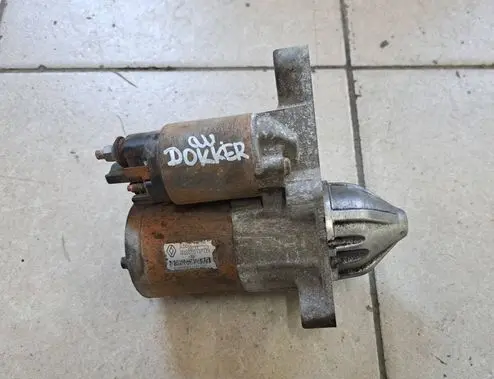 Dacia Dokker Engine mount bracket 233009023R