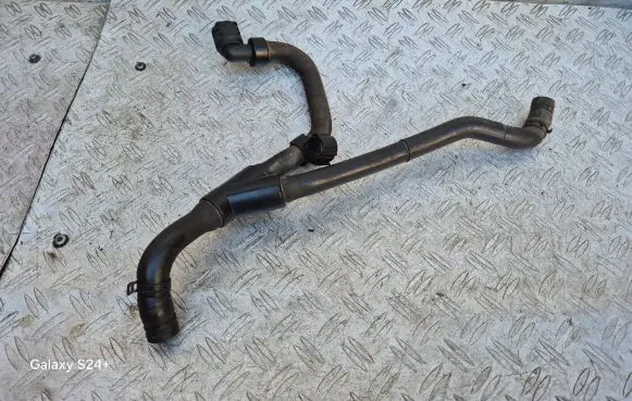 Opel Insignia A Engine coolant pipe/hose 13353320