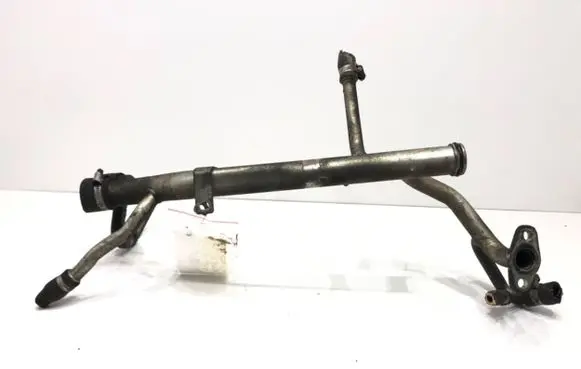 Volvo XC90 Engine coolant pipe/hose