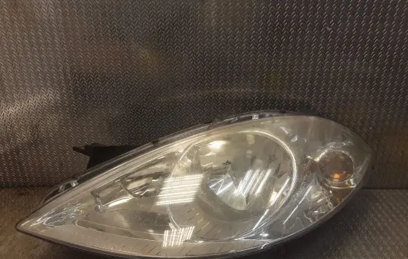 Mercedes-Benz A W169 Headlight/headlamp 1698200361