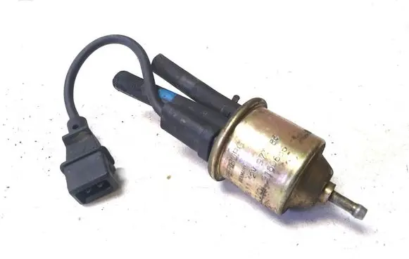 Volvo S70 V70 V70 XC Valve 9180686