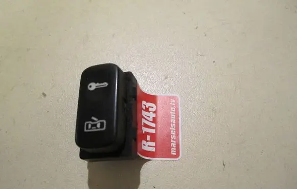 Skoda Octavia Mk2 (1Z) Central locking switch button 1Z0962125A