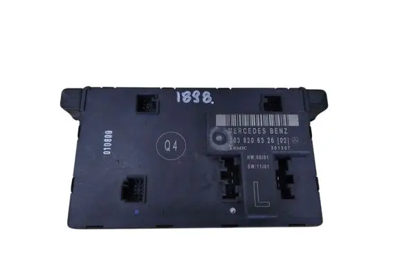 Mercedes-Benz C W203 Door control unit/module 2038206326