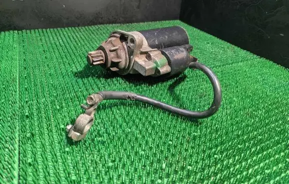 Volkswagen Bora Starter motor 02M911023A 0001125019
