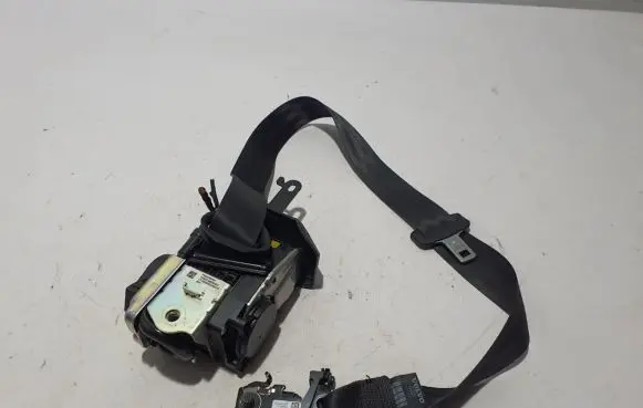 Volvo S90, V90 Front seatbelt 32239354