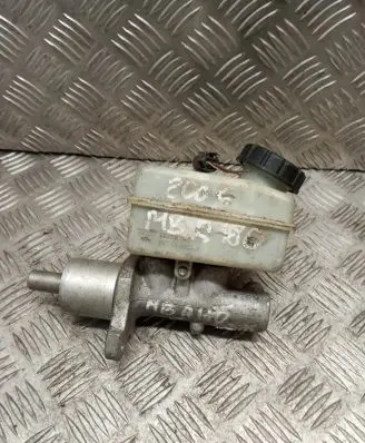 Mercedes-Benz A W169 Master brake cylinder A1694300202