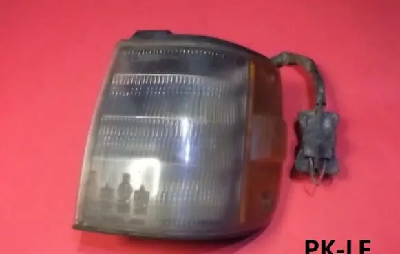 Mazda 323 Front indicator light 21661183L