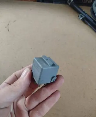 BMW 3 E36 ABS relay 1393403 V23134B57X152 61361393403