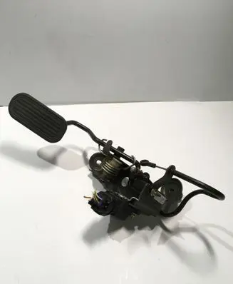 Toyota RAV 4 (XA20) Accelerator throttle pedal 7801042010C 51130074 8928120040