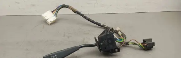 BMW 5 E28 Indicator stalk 1033531 4455