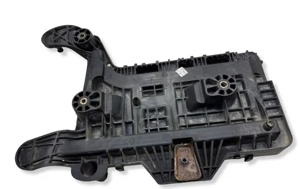 Volkswagen Touran I Battery tray 1K0915333