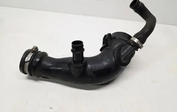 Alfa Romeo Giulia Turbo air intake inlet pipe/hose 50534445