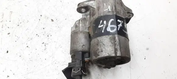Volkswagen Golf V Starter motor 020911023S D7ES5 4675