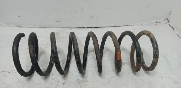 Ford Mondeo Mk III Rear coil spring