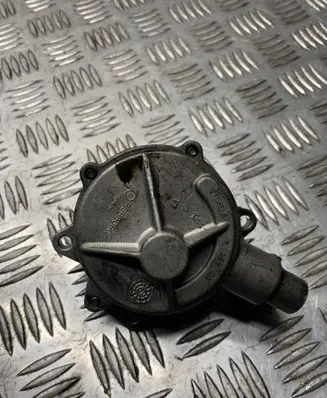 Audi A6 S6 C5 4B Vacuum pump 059145100B