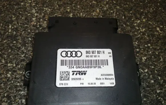 Audi A4 S4 B8 8K Hand brake control module 8K0907801H