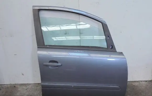 Opel Zafira B Front door 