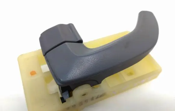 Hyundai Tucson JM Front door interior handle 2050418