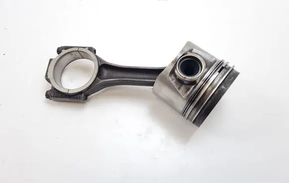 Seat Altea Piston with connecting rod 038J BHS